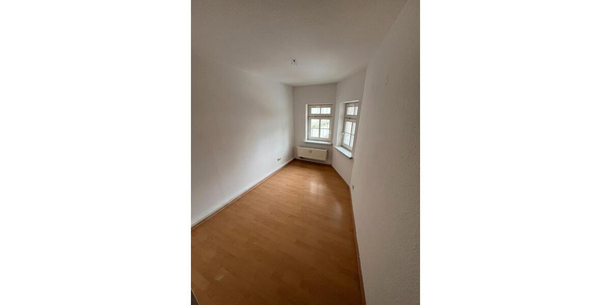 Etagenwohnung Bad Langensalza - 4 Zimmer, 100 m&sup2;, 650&euro; | Angebot:26367199