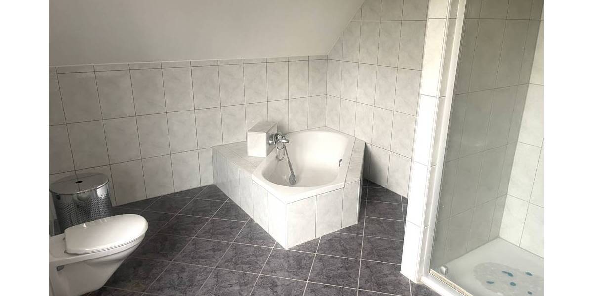 Etagenwohnung Monsheim - 3 Zimmer, 103 m&sup2;, 1.100&euro; | Angebot:26556658