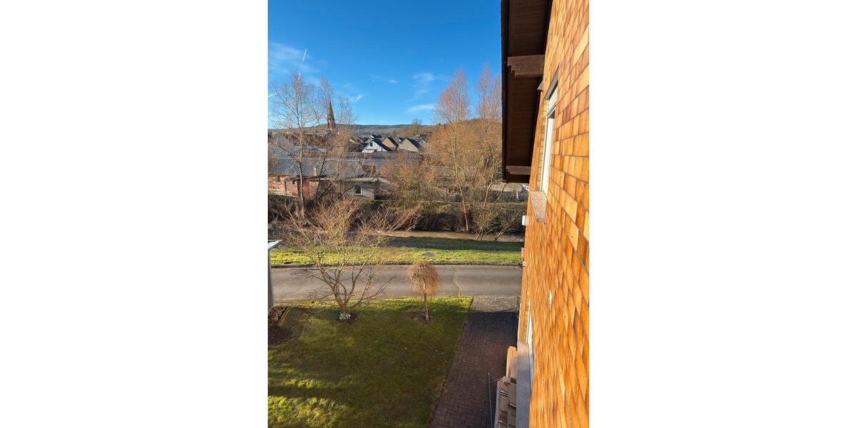 Dachgeschoßwohnung Bausendorf - 6 Zimmer, 95 m&sup2;, 750&euro; | Angebot:25267991