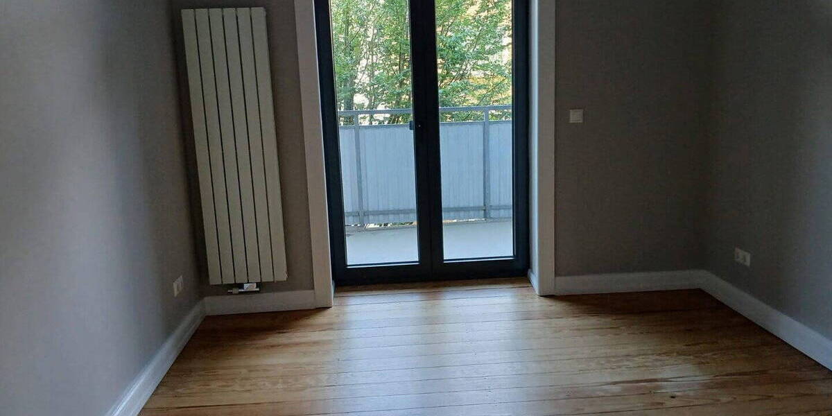 Etagenwohnung Kiel Wik - 2 Zimmer, 77 m&sup2;, 1.600&euro; | Angebot:26740611