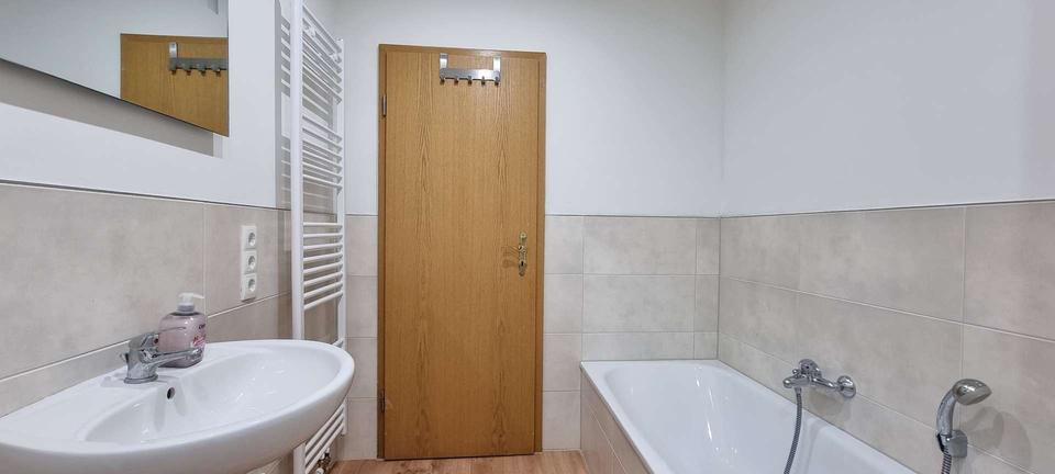Maisonettenwohnung Westerrönfeld - 1 Zimmer, 13 m&sup2;, 625&euro; | Angebot:22072206