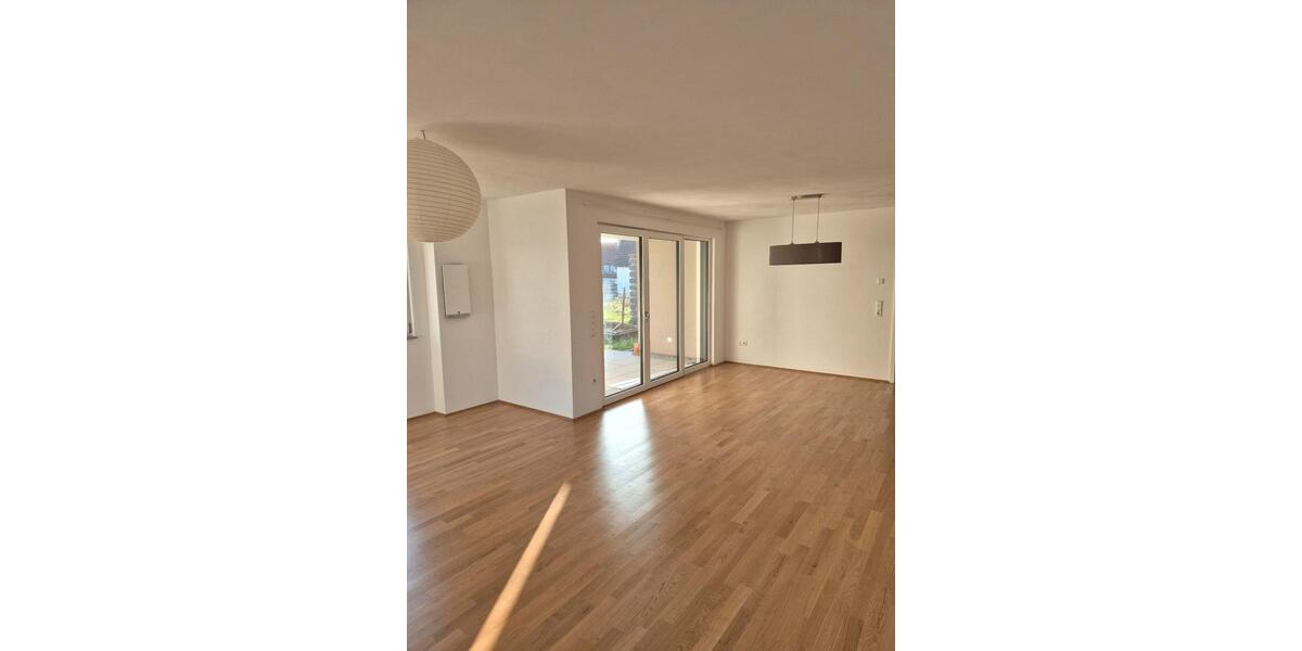 Erdgeschoßwohnung Crailsheim - 3.5 Zimmer, 107 m&sup2;, 1.290&euro; | Angebot:25791250