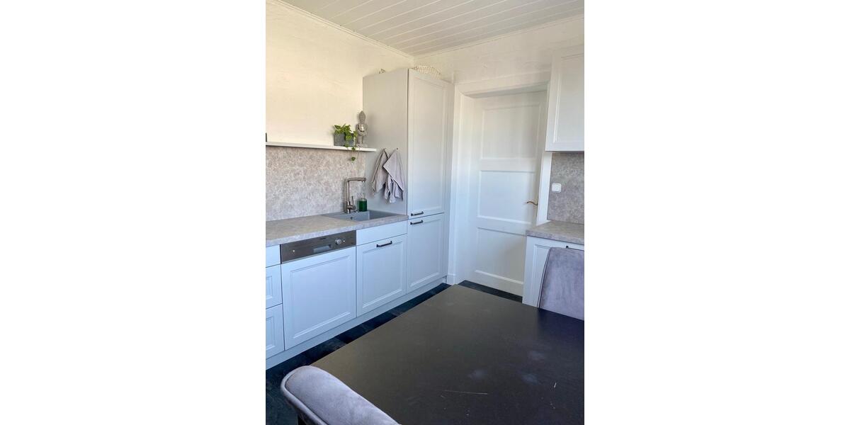 Dachgeschoßwohnung Wesselburen - 3 Zimmer, 70 m&sup2;, 820&euro; | Angebot:26023632