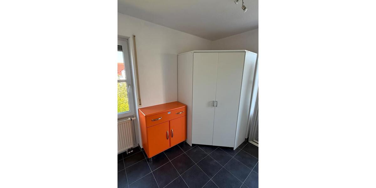Hochparterre Tübingen Schönblick / Winkelwiese - 1 Zimmer, 28 m&sup2;, 600&euro; | Angebot:26406604