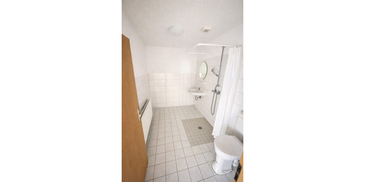 Etagenwohnung Hatten - 3 Zimmer, 100 m&sup2;, 845&euro; | Angebot:24615837