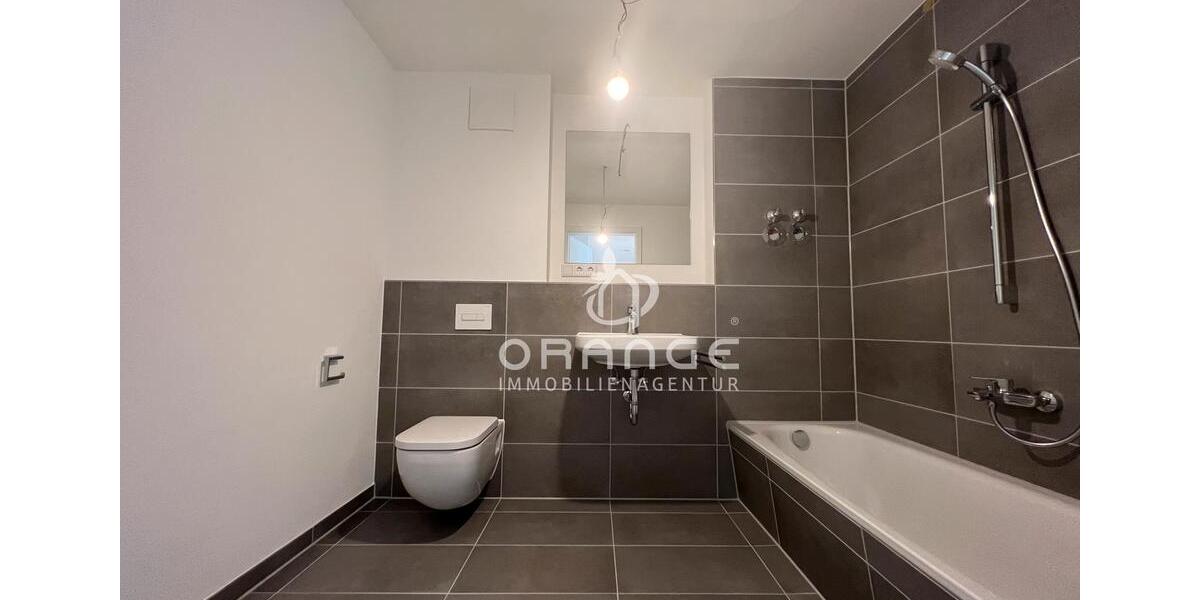 ***Südbalkon und Einbauküche*** 3 zimmer