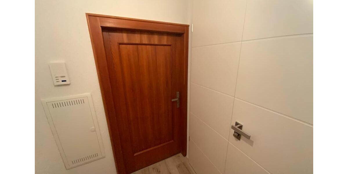 Dachgeschoßwohnung Zella-Mehlis Mehlis - 3 Zimmer, 75 m&sup2;, 550&euro; | Angebot:26041702