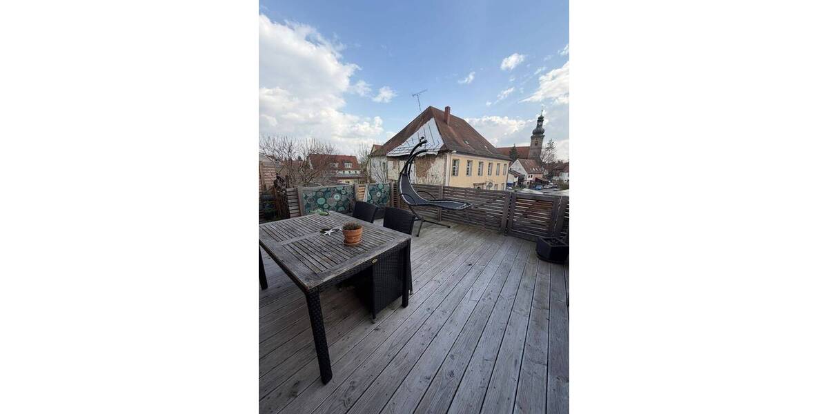 Etagenwohnung Erlangen Frauenaurach - 2 Zimmer, 117 m&sup2;, 1.200&euro; | Angebot:26092188