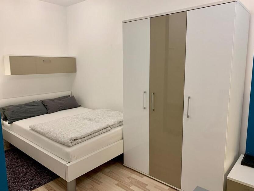 1-Zimmerwohnung mit Wlan, TV, DUscheWC, Küche, Waschmaschine und Trockner