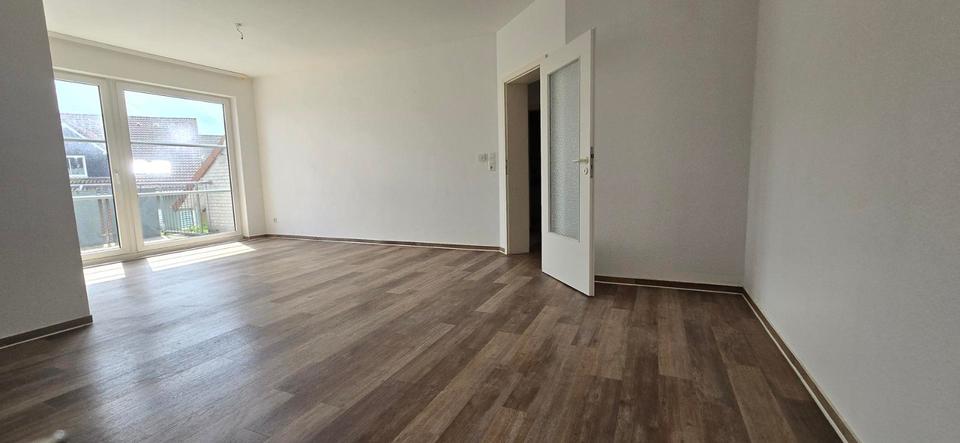 Dachgeschoßwohnung Erxleben - 2 Zimmer, 64 m&sup2;, 471&euro; | Angebot:26647189