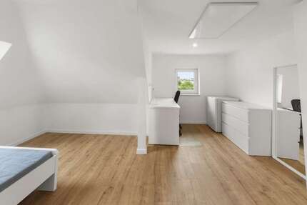 Wohnung zum Mieten in Zuffenhausen-Mitte 670 € 18 m²