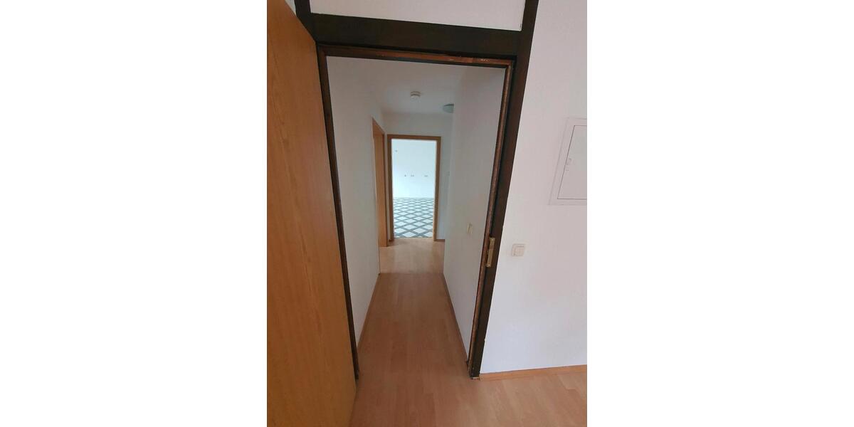 Dachgeschoßwohnung Burg - 2 Zimmer, 79 m&sup2;, 470&euro; | Angebot:24698917