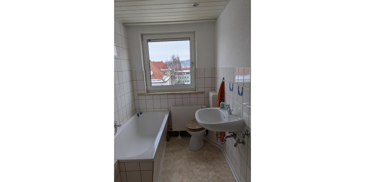 Dachgeschoßwohnung Bad Salzungen - 3 Zimmer, 64 m&sup2;, 470&euro; | Angebot:24782045