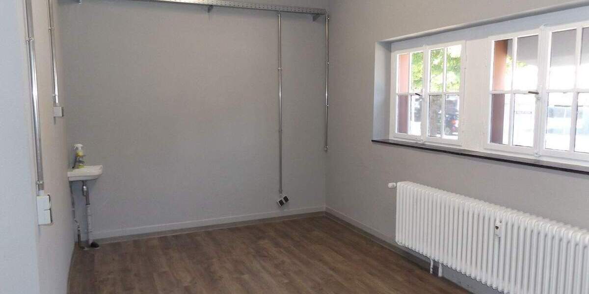 Gewerbeobjekt Titisee-Neustadt Titisee - 400&euro; | Angebot:24111955