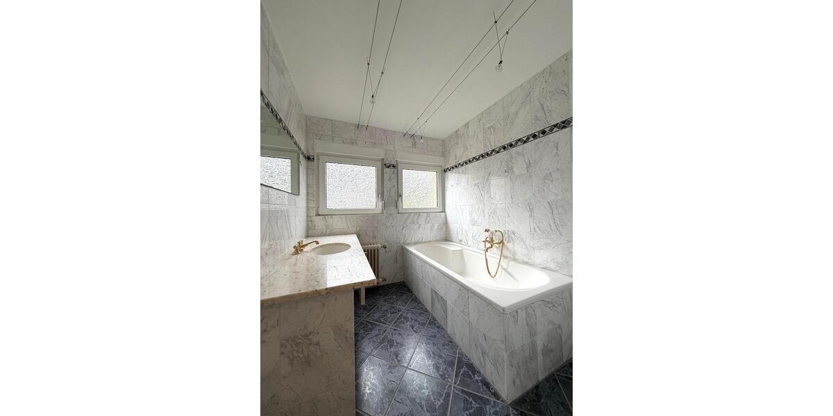 Etagenwohnung Bad Orb - 4 Zimmer, 111 m&sup2;, 1.099&euro; | Angebot:26048864