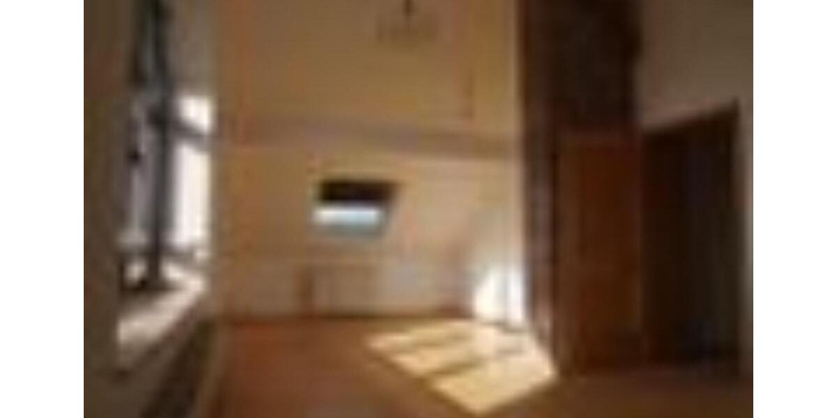 Dachgeschoßwohnung Wallerfangen - 4 Zimmer, 95 m&sup2;, 600&euro; | Angebot:25807377