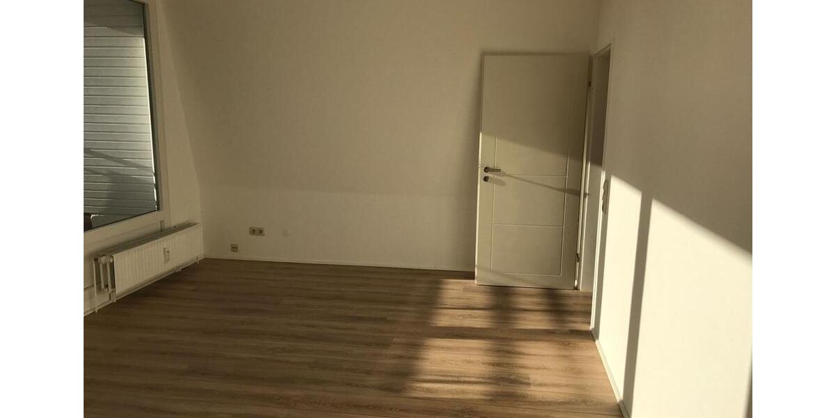 Etagenwohnung Lübeck Sankt Lorenz Nord - 2 Zimmer, 75 m&sup2;, 775&euro; | Angebot:25756509