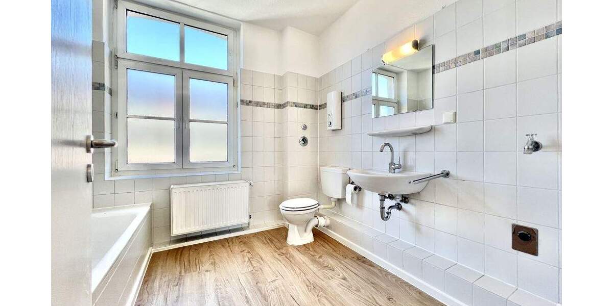 Etagenwohnung Detmold Innenstadt - 2 Zimmer, 69 m&sup2;, 600&euro; | Angebot:25694608