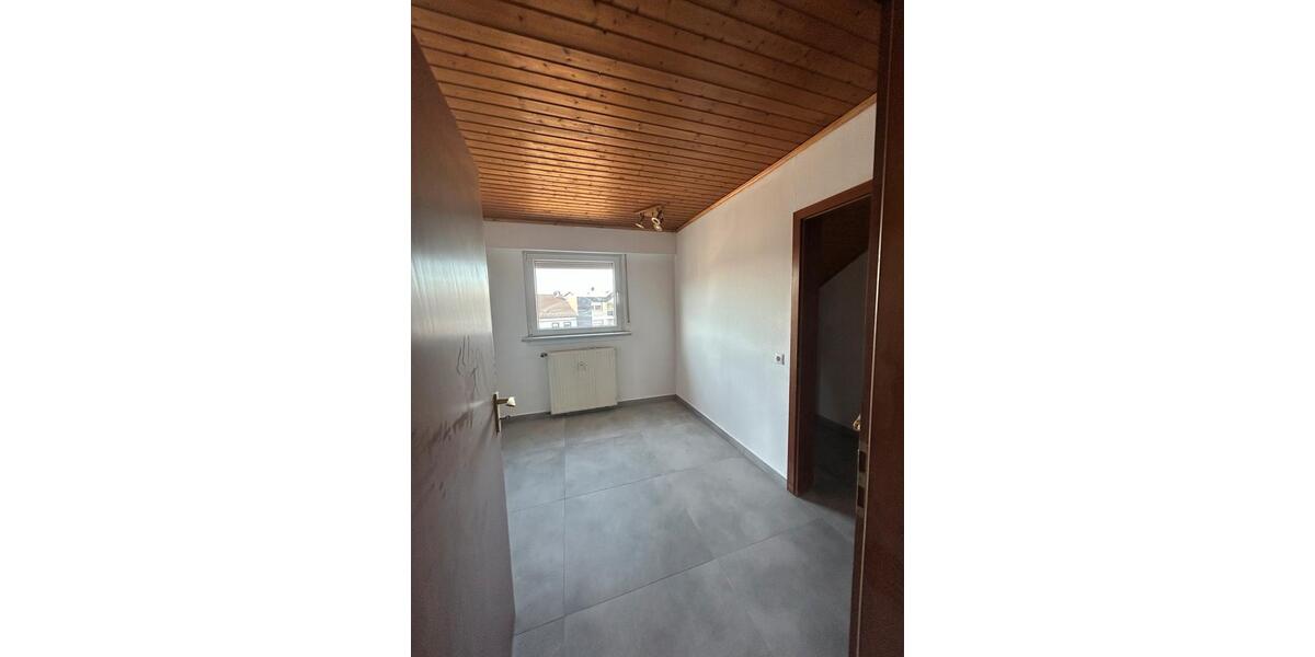 Etagenwohnung Königswinter - 2 Zimmer, 65 m&sup2;, 763&euro; | Angebot:26227610