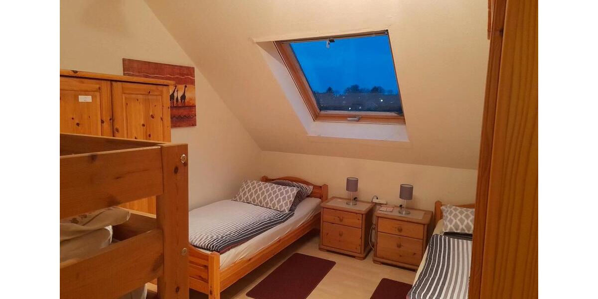 Wohnen auf Zeit Korschenbroich - 5 Zimmer, 150 m&sup2;, 16&euro; | Angebot:24756936