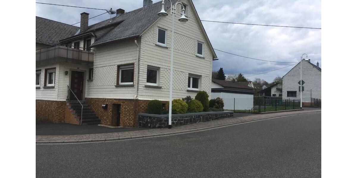 Doppelhaushälfte Bad Marienberg (Westerwald) - 8 Zimmer, 120 m&sup2;, 1.200&euro; | Angebot:25432168