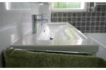 grosses löffelfertiges WG-Zimmer mit Internet, TV, Gästeküche, Doppelbett, BadWc-Mitbenützung, Waschmaschine, Trockner