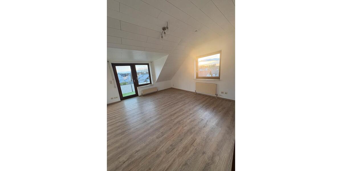 Dachgeschoßwohnung Dornburg - 2 Zimmer, 47 m&sup2;, 500&euro; | Angebot:26221068