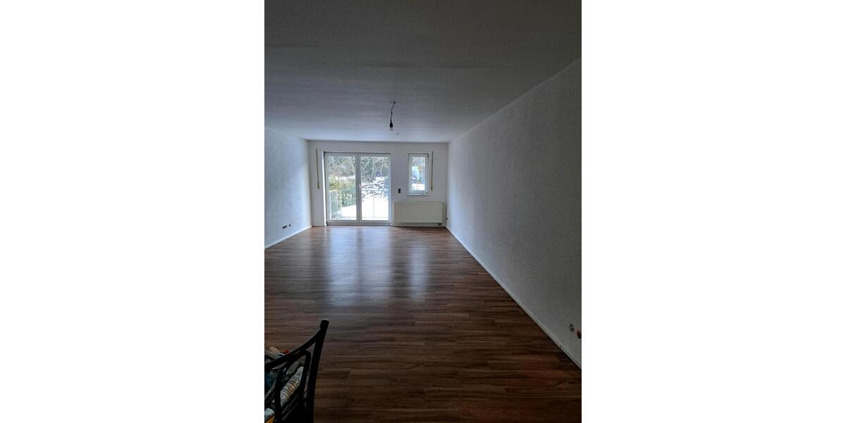 Etagenwohnung Bad Neustadt an der Saale - 4 Zimmer, 90 m&sup2;, 895&euro; | Angebot:25080710