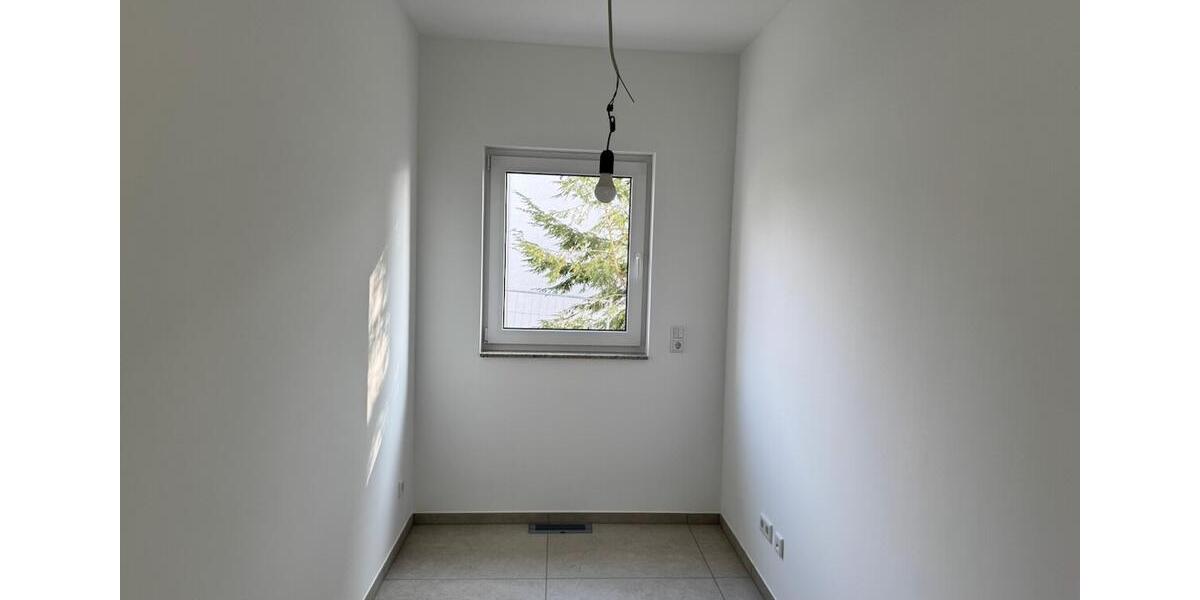 Etagenwohnung Breuberg - 3 Zimmer, 93 m&sup2;, 1.190&euro; | Angebot:25436340