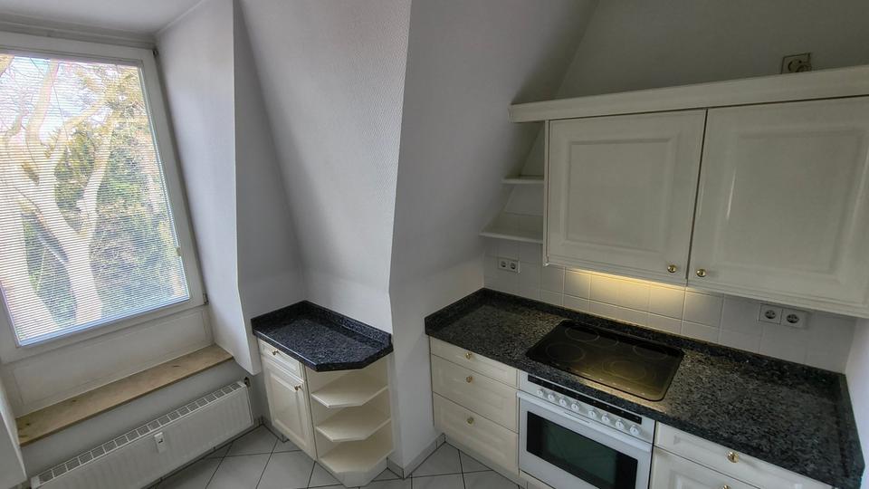 Dachgeschoßwohnung Berlin Steglitz-Zehlendorf - 2 Zimmer, 89 m&sup2;, 1.311&euro; | Angebot:26252262