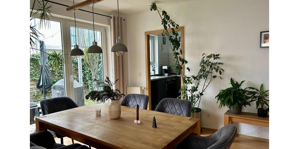 Schöne, helle 3-Zimmer-Wohnung mit Garten in zentraler Lage 3 zimmer