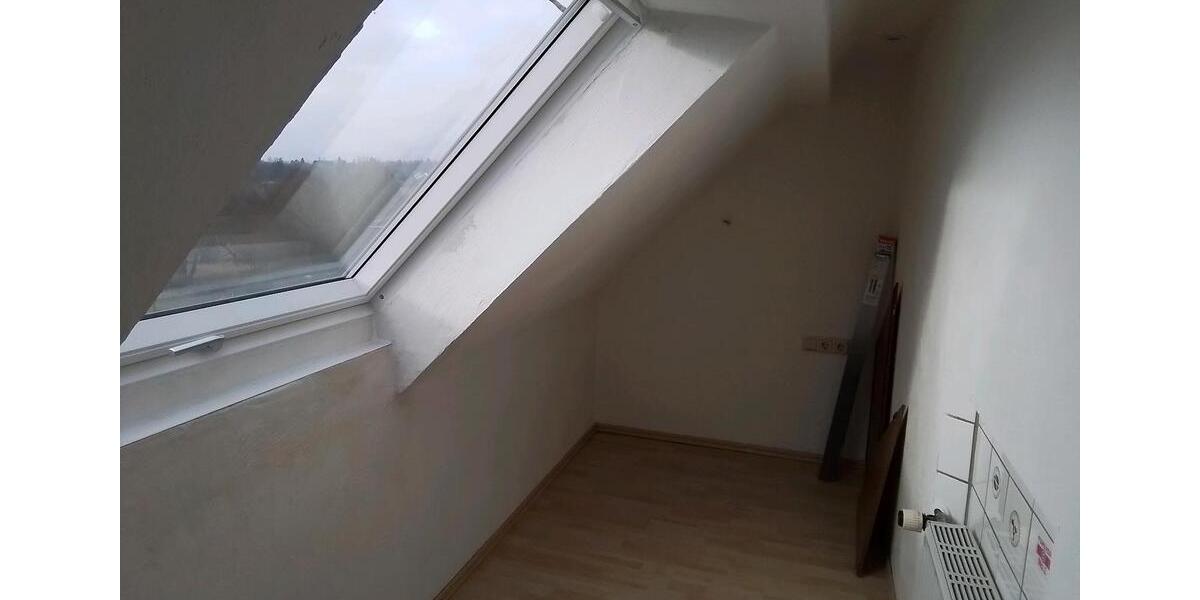 Etagenwohnung Schiffweiler - 2 Zimmer, 90 m&sup2;, 600&euro; | Angebot:24673812