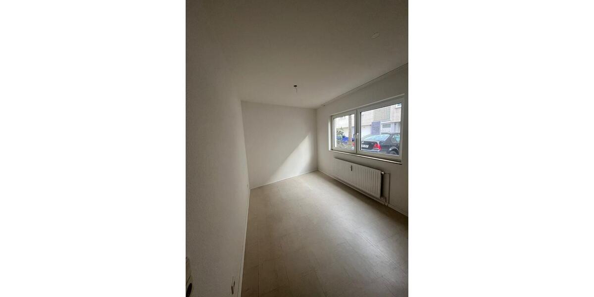 Erdgeschoßwohnung Wuppertal - 3 Zimmer, 79 m&sup2;, 484&euro; | Angebot:24816908