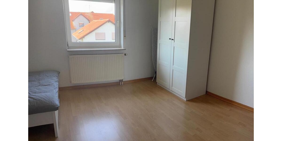 2,5 Dachgeschosswohnung 2 zimmer
