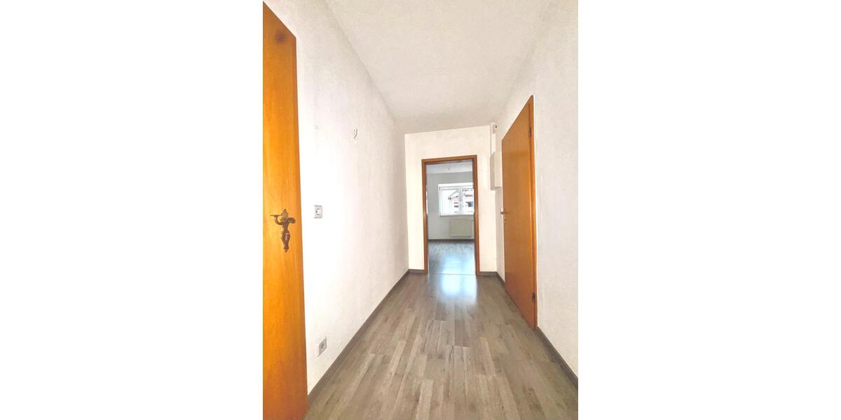 Dachgeschoßwohnung Hartenstein - 2 Zimmer, 50 m&sup2;, 320&euro; | Angebot:24770512