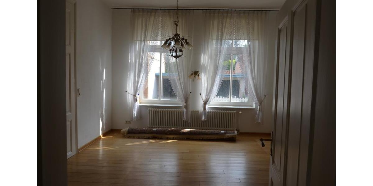 Erdgeschoßwohnung Einbeck - 4 Zimmer, 103 m&sup2;, 950&euro; | Angebot:26665192