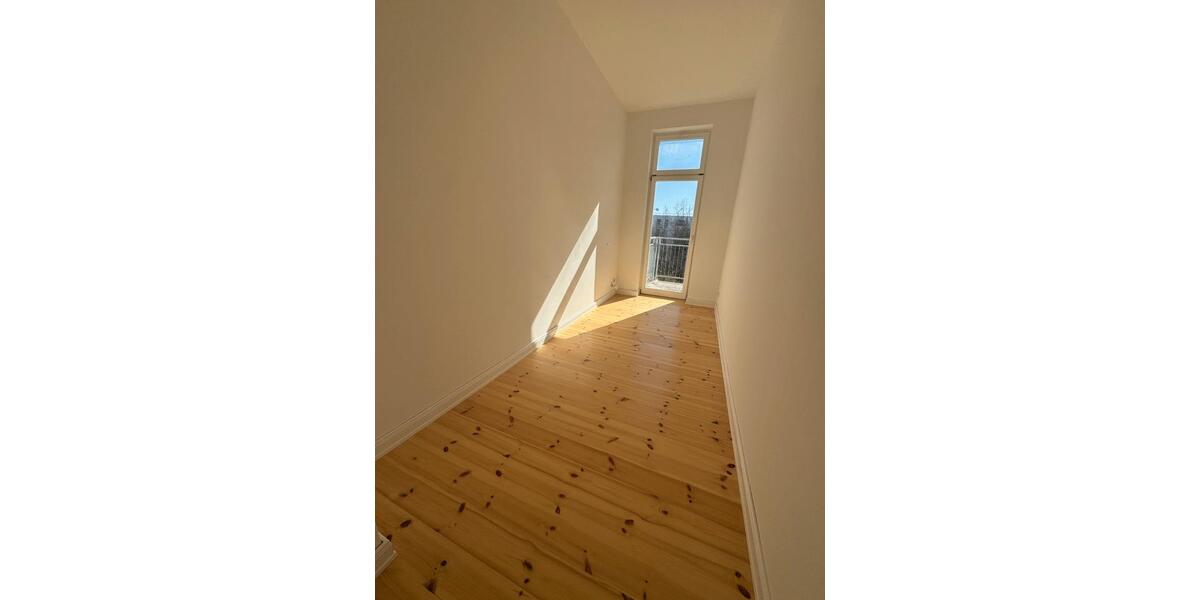 Etagenwohnung Leipzig Ost - 5 Zimmer, 142 m&sup2;, 1.700&euro; | Angebot:26051538