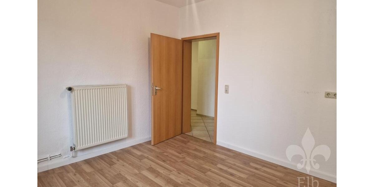 Dachgeschoßwohnung Magdeburg Nordwest - 3 Zimmer, 77 m&sup2;, 483&euro; | Angebot:25646277