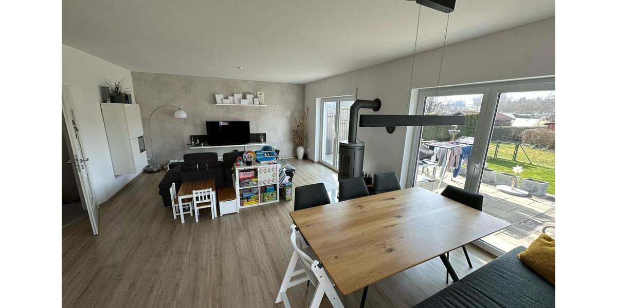 Doppelhaushälfte Günzburg - 6 Zimmer, 145 m&sup2;, 1.700&euro; | Angebot:26349501