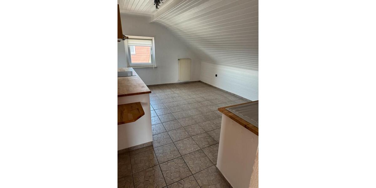 Dachgeschoßwohnung Nalbach - 2 Zimmer, 60 m&sup2;, 800&euro; | Angebot:26169570