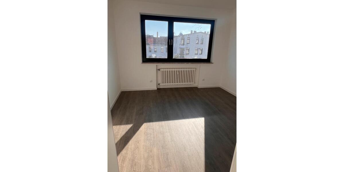 Etagenwohnung Hameln - 3 Zimmer, 82 m&sup2;, 890&euro; | Angebot:25049570