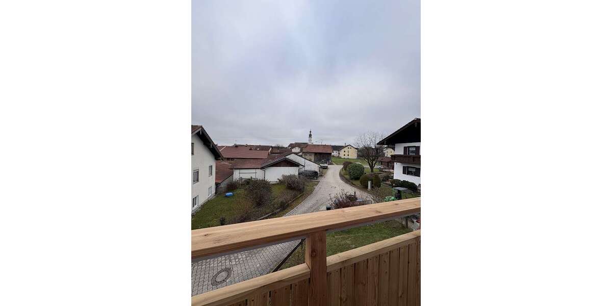 Wohnung zum Mieten in Saaldorf-Surheim 2.000 € 134 m² 5 zimmer