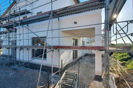 Haus Regensburg Brandlberg - 5.5 Zimmer, 150 m&sup2;, 2.760&euro; | Angebot:26278685