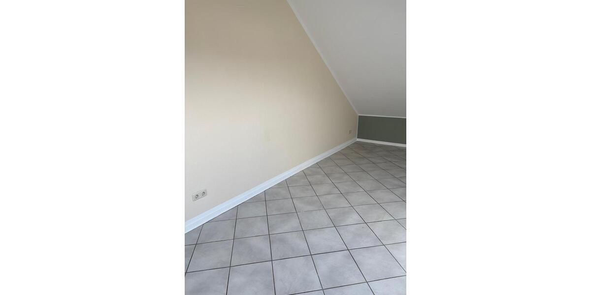 Dachgeschoßwohnung Gangelt - 2 Zimmer, 70 m&sup2;, 700&euro; | Angebot:26279664