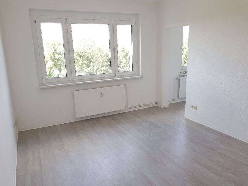 Wohnung zum Mieten in Neukieritzsch 335 € 25 m²
