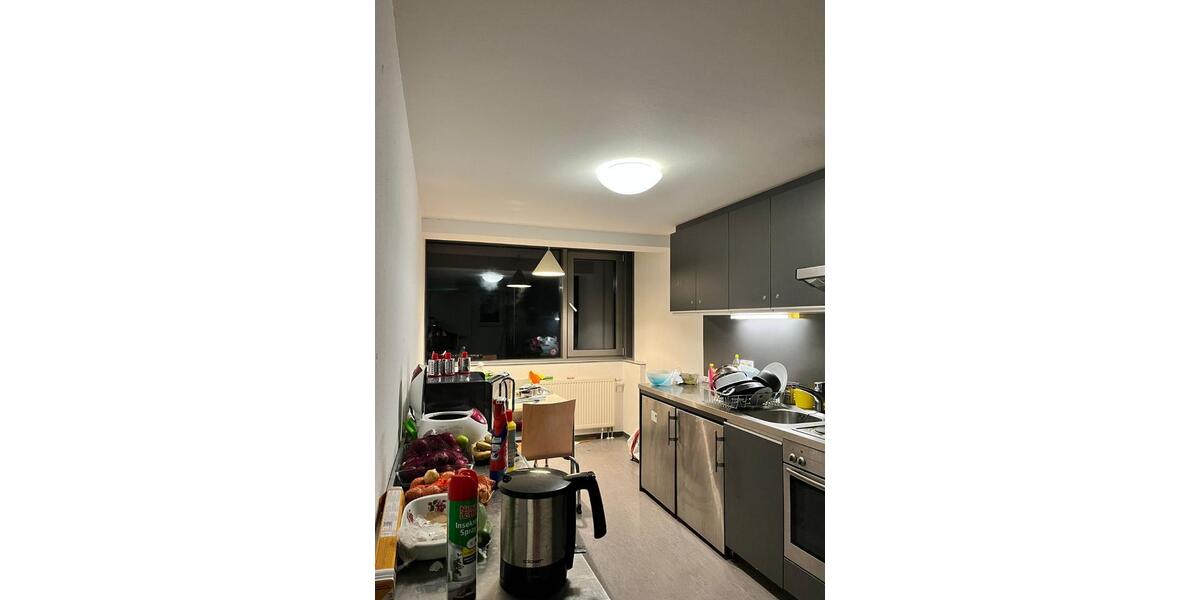 room available from January 15 to 28 February or 31 March 1 zimmer