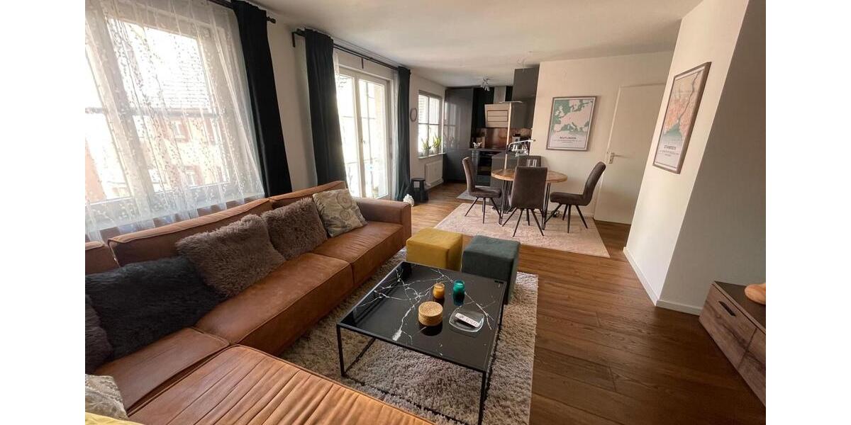 2-Zimmerwohnung mit Balkon, TV, Wlan, BadWc, Küche, Doppelbett, Essplatz, Waschmaschine, Trockner und Parkplatz 2 zimmer