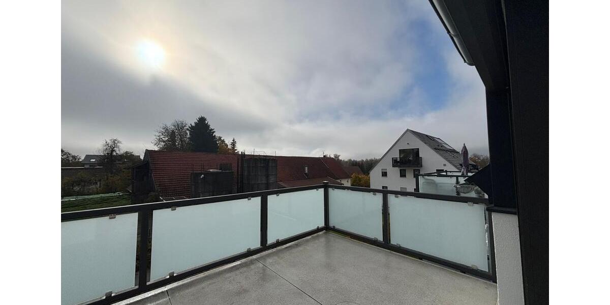 Dachgeschoßwohnung Langerringen - 3 Zimmer, 114 m&sup2;, 1.250&euro; | Angebot:24780074