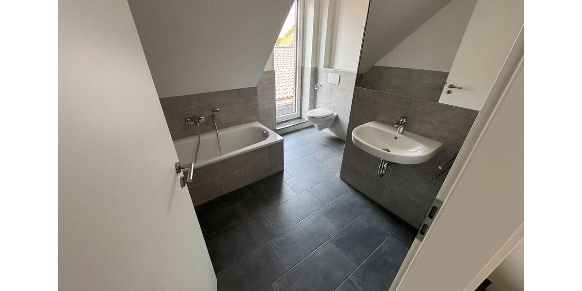 Doppelhaushälfte Holdorf - 5 Zimmer, 94 m&sup2;, 1.350&euro; | Angebot:26535986