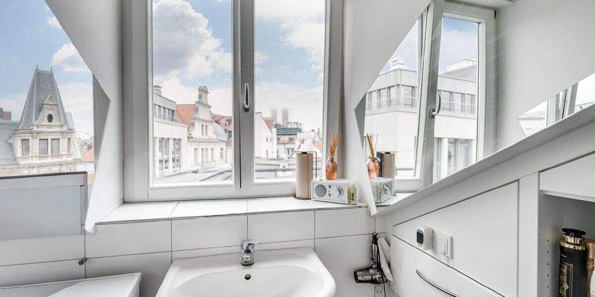 Etagenwohnung München Altstadt-Lehel - 3 Zimmer, 132 m&sup2;, 4.800&euro; | Angebot:24775671
